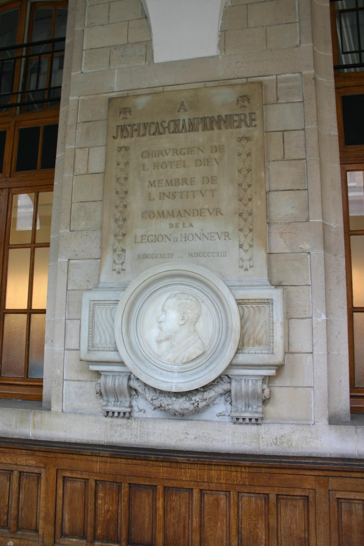 Just Lucas Championniere's memorial tablet, Hôtel-Dieu, Paris (2).JPG